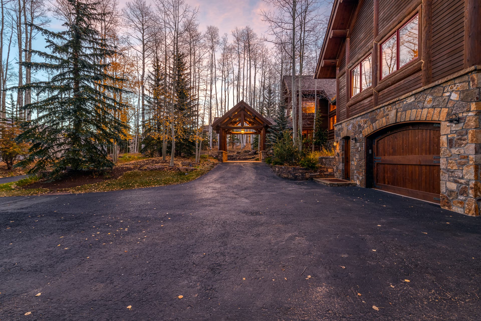 Log Out At Touchdown Retreat - Image 82