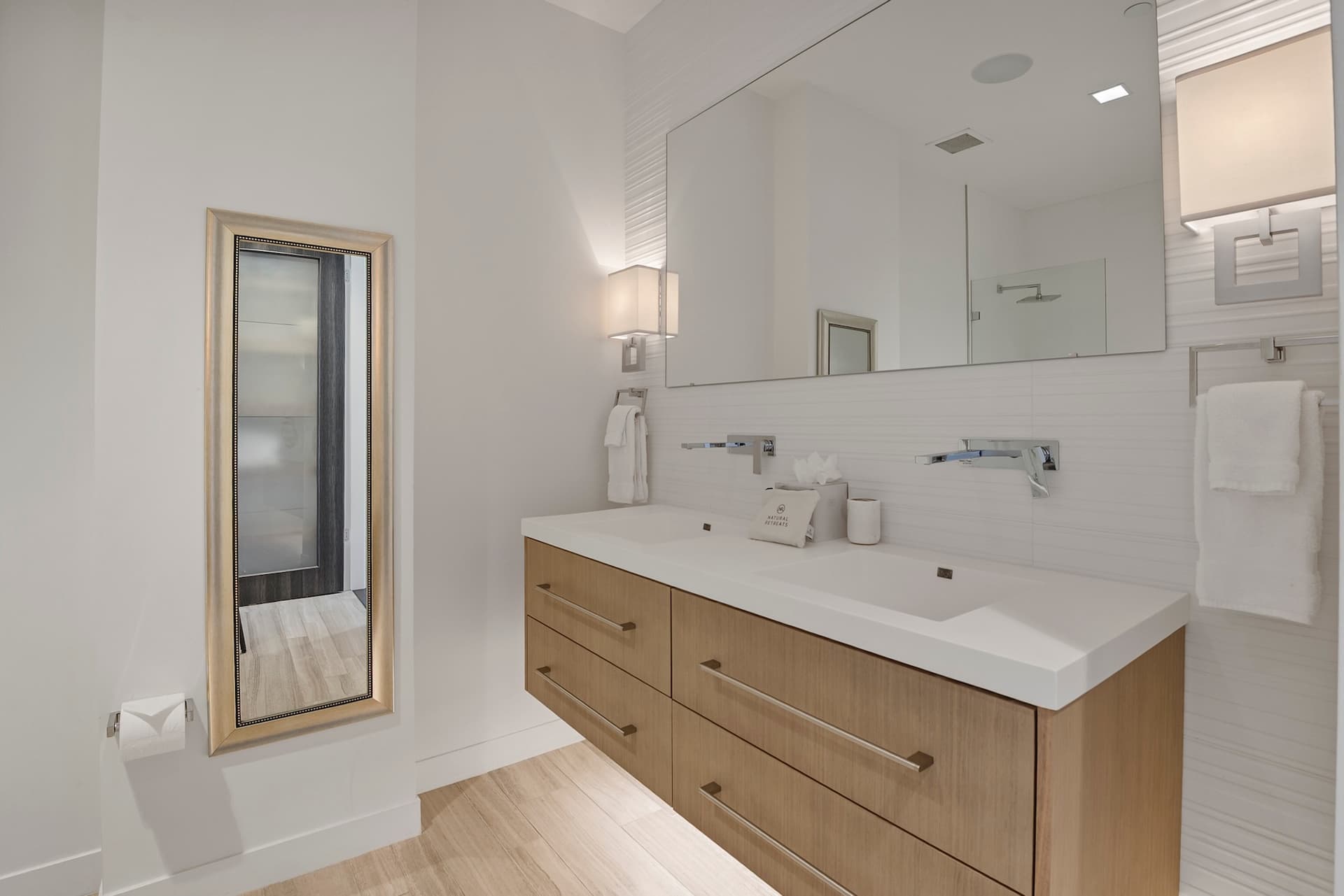 Mountain Luxe Retreat on Main - Image 18