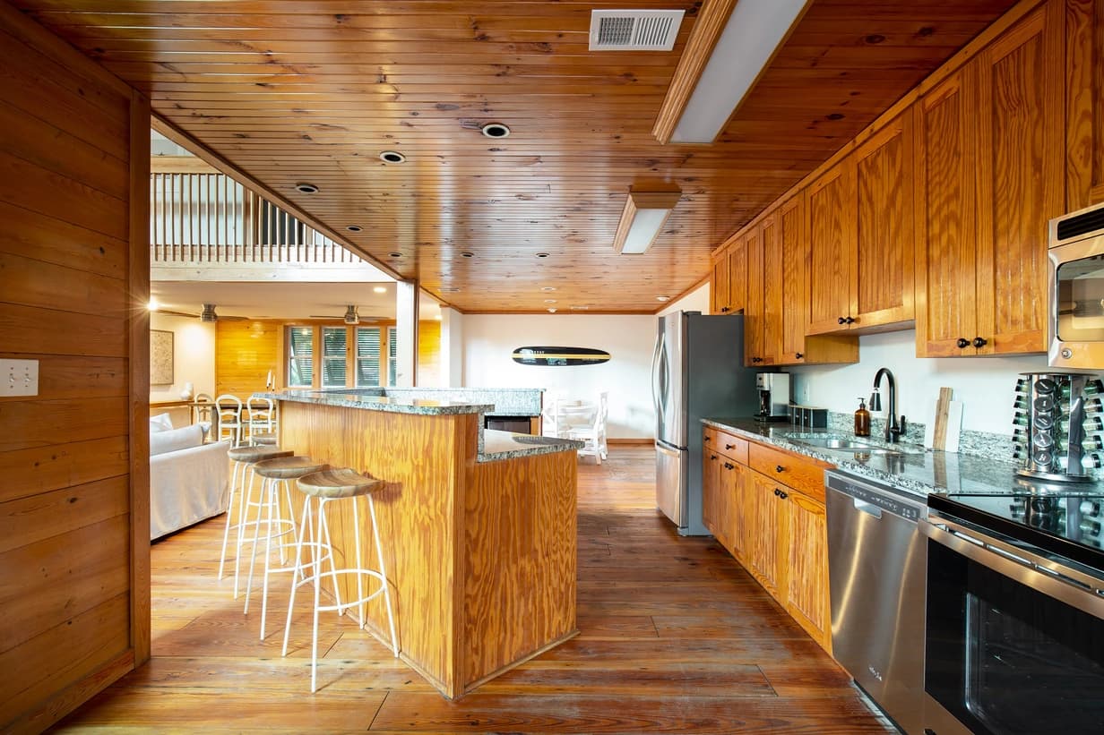 Raven Manor - Image 5