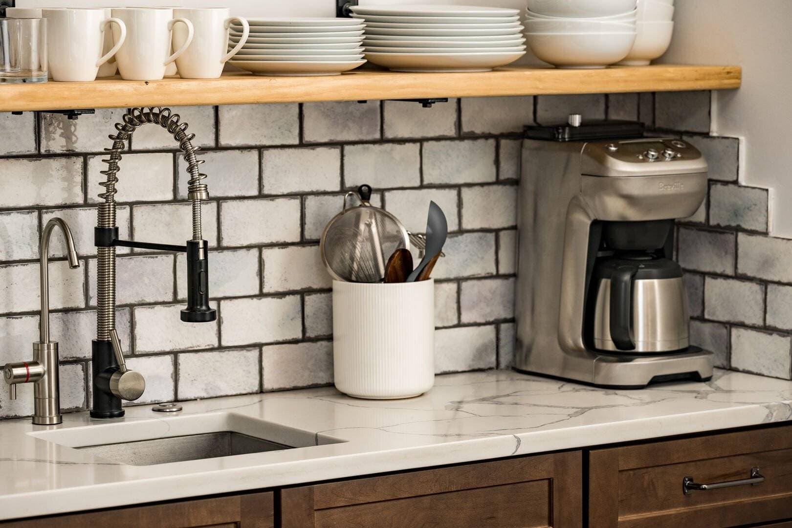 Mountain Manor - Image 21