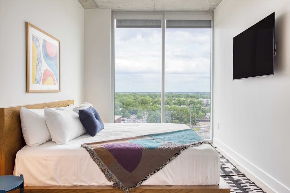 High Rise Retreat #1405 - Image 8