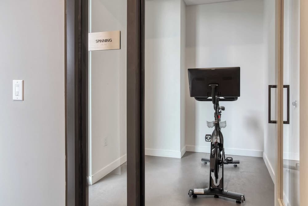 High Rise Retreat #1405 - Image 25