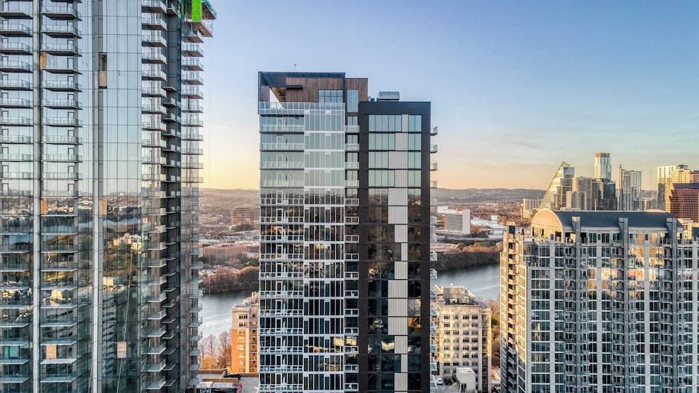 High Rise Retreat #1405 - Image 34