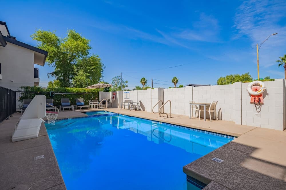 Desert Oasis - Image 38