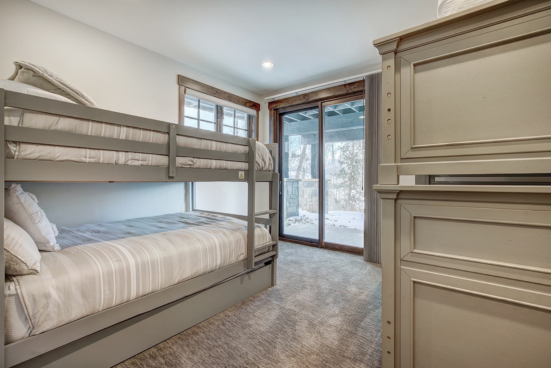 Eagle Ridge - Image 18