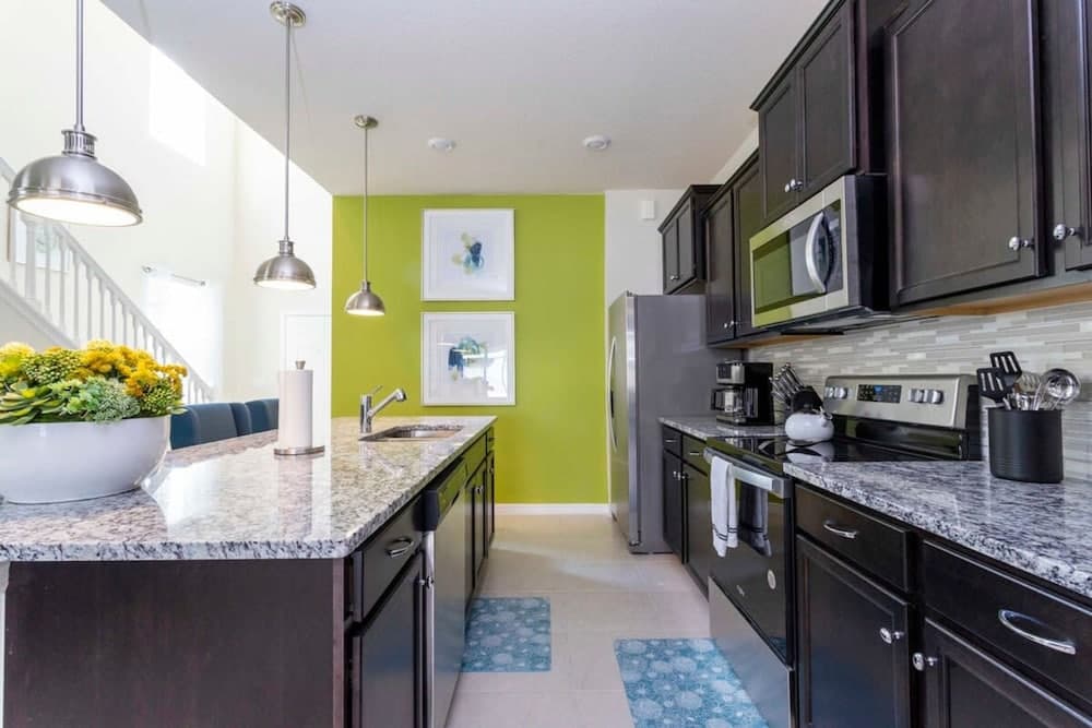 Super Cute Family Getaway - Image 4