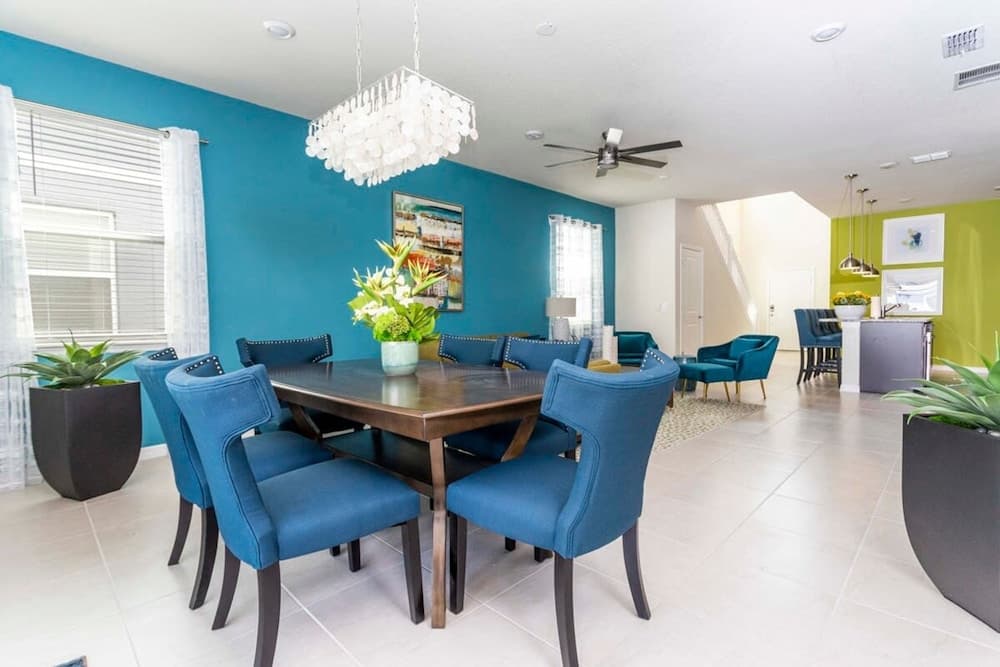 Super Cute Family Getaway - Image 3