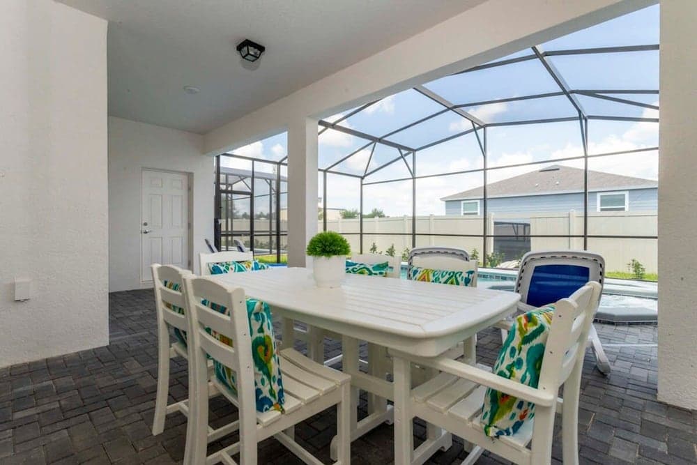 Super Cute Family Getaway - Image 27