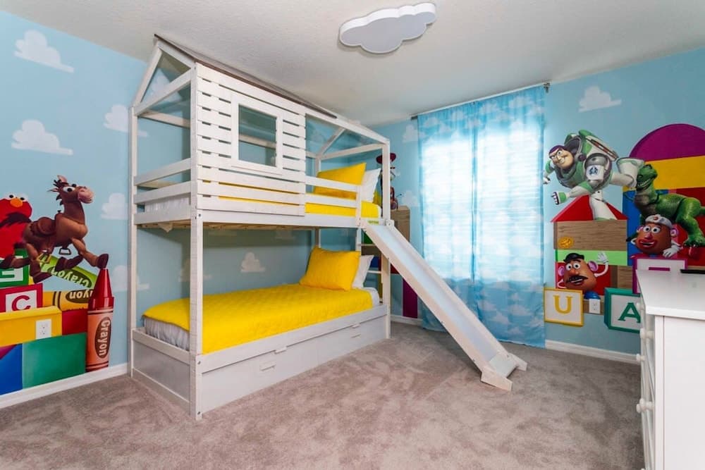 Super Cute Family Getaway - Image 12