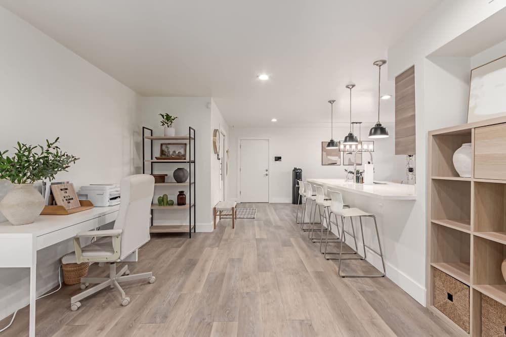 Greystone on Osborn - Image 10