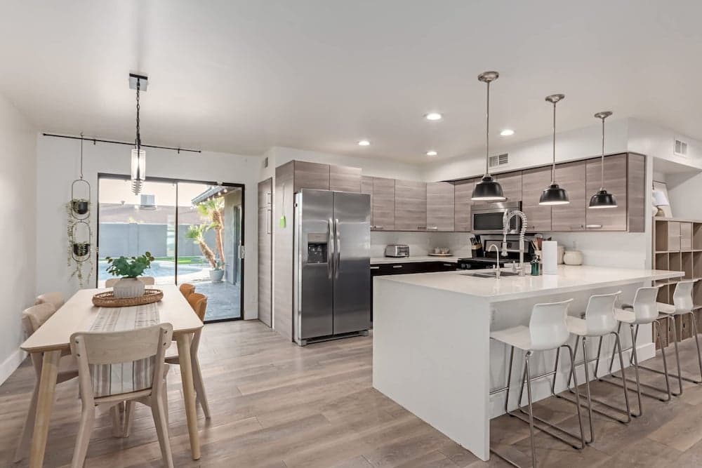 Greystone on Osborn - Image 5