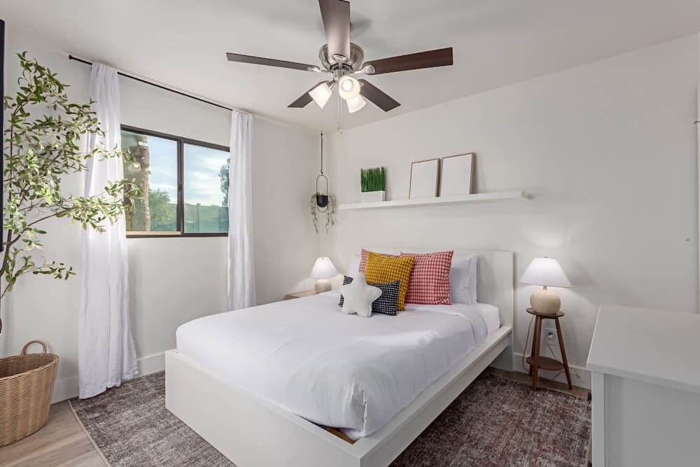 Greystone on Osborn - Image 15