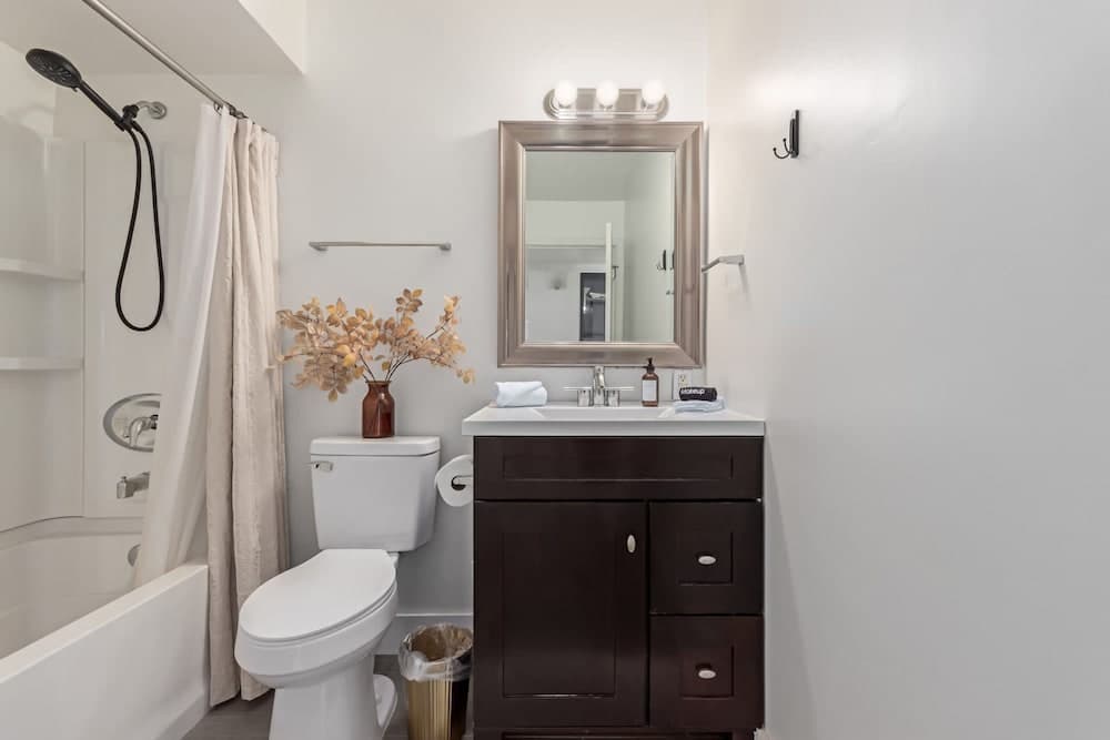 Greystone on Osborn - Image 20