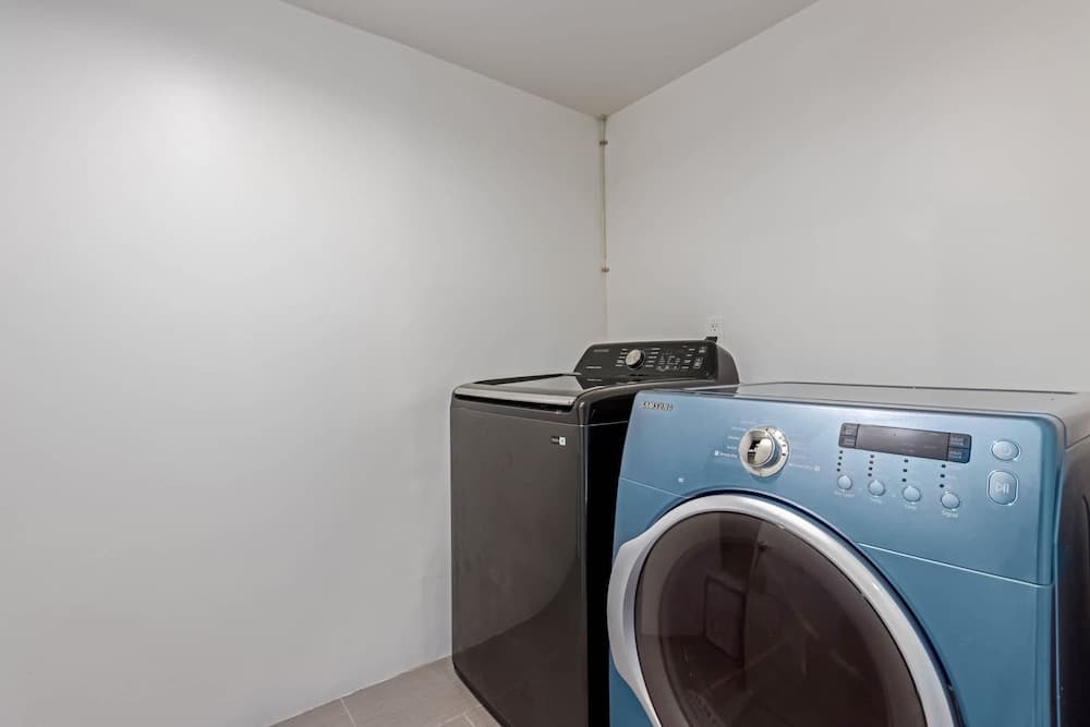 Greystone on Osborn - Image 21