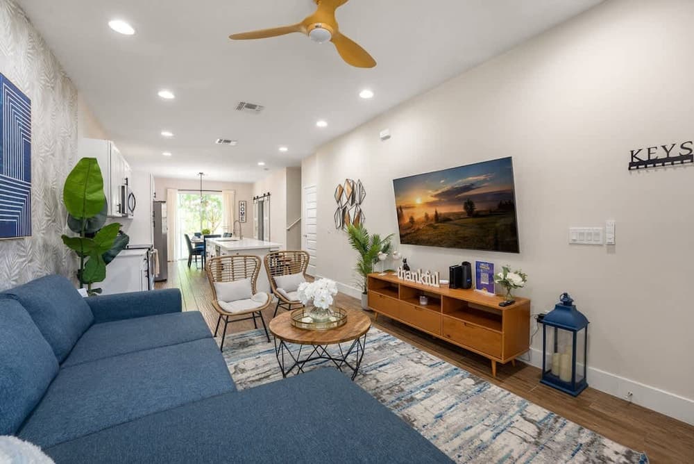 Summer Flowers Townhouse - Image 4