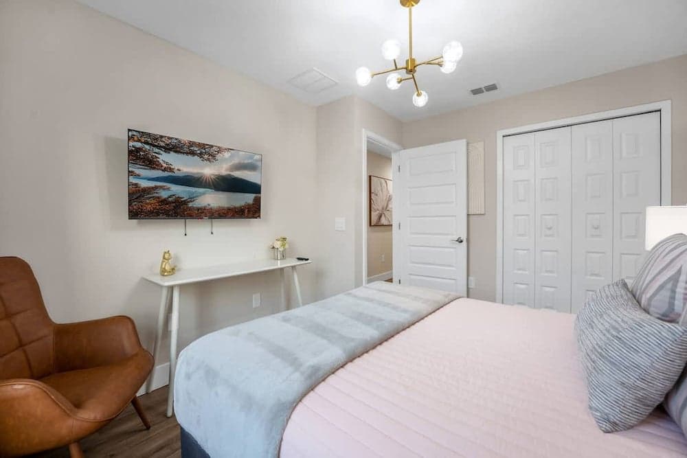 Summer Flowers Townhouse - Image 40