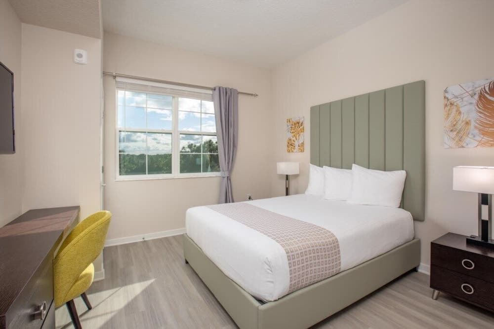 Vista Cay Condo #406 - Image 4