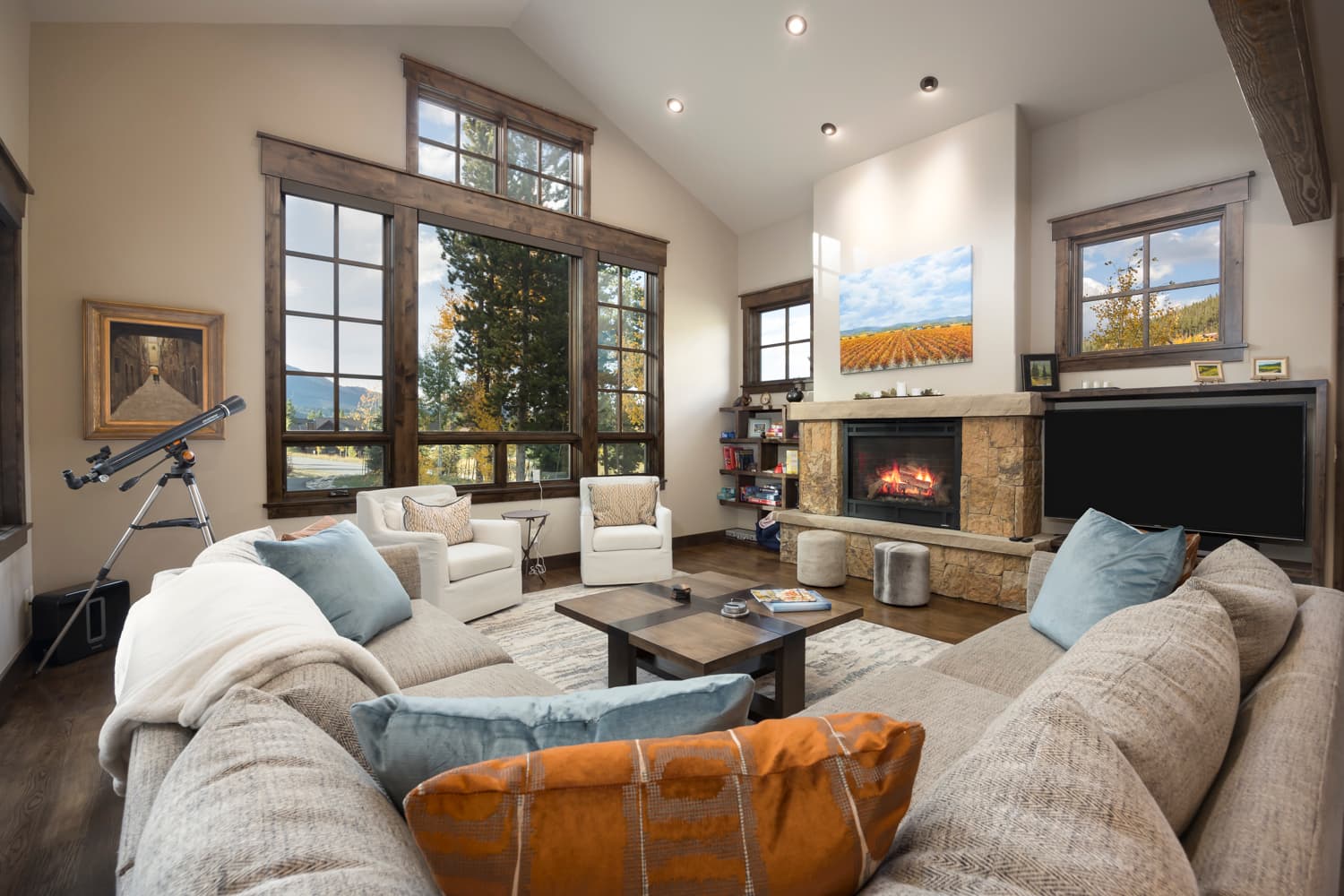 Ten Mile Vista - Image 2