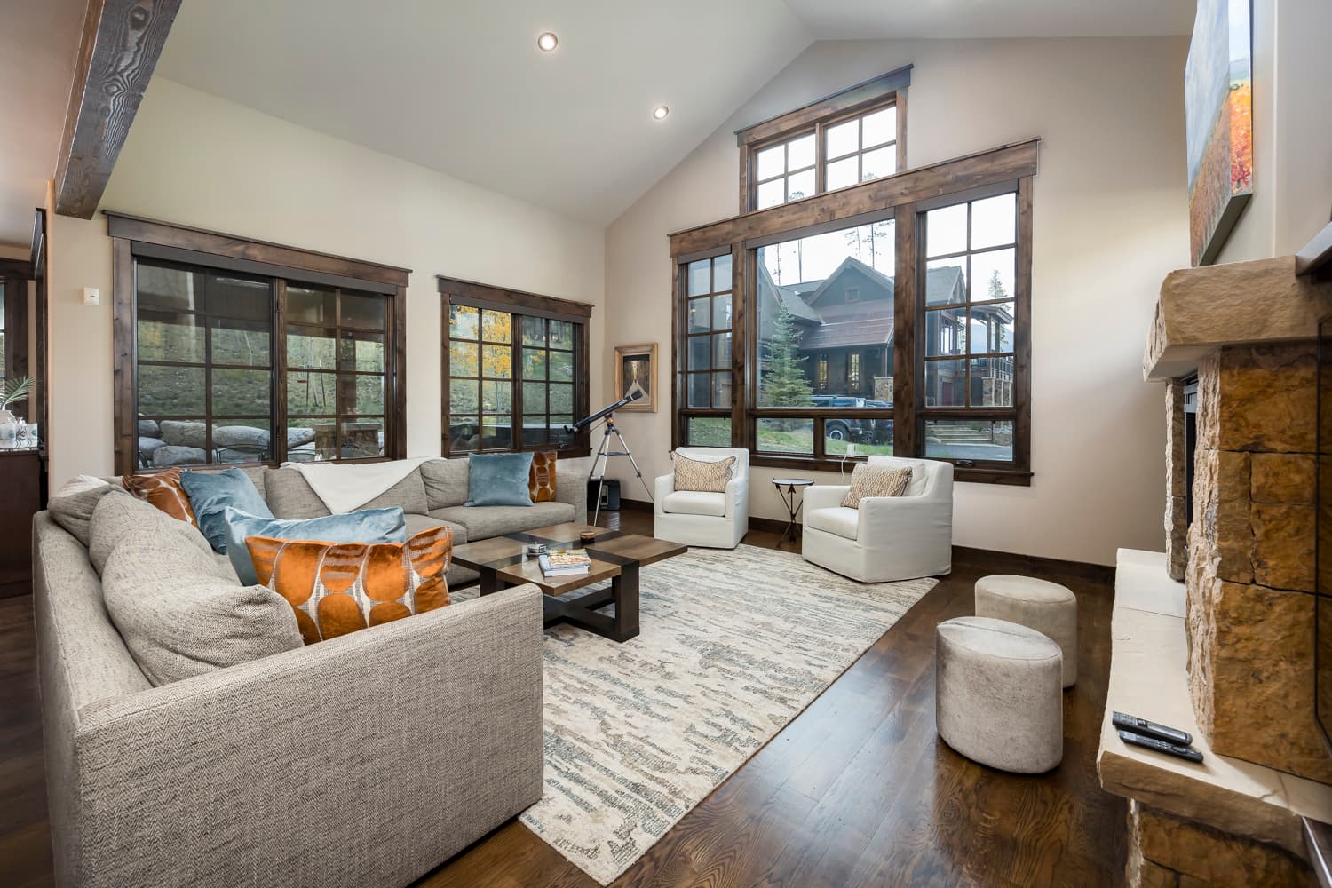 Ten Mile Vista - Image 3