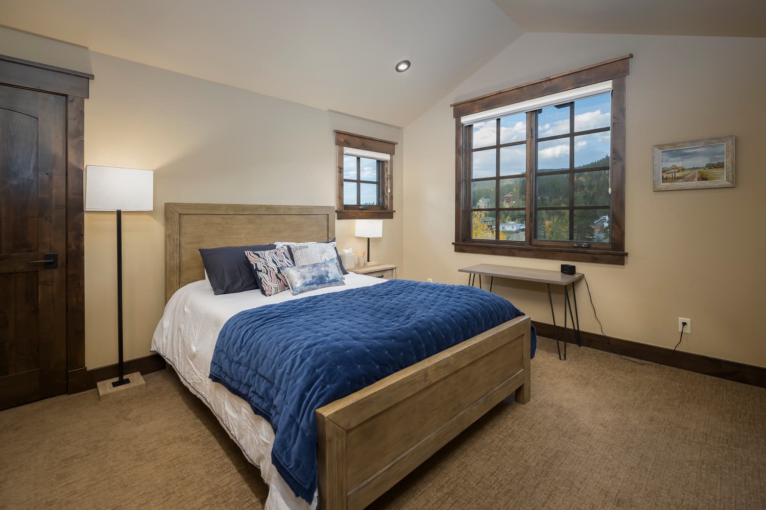 Ten Mile Vista - Image 21