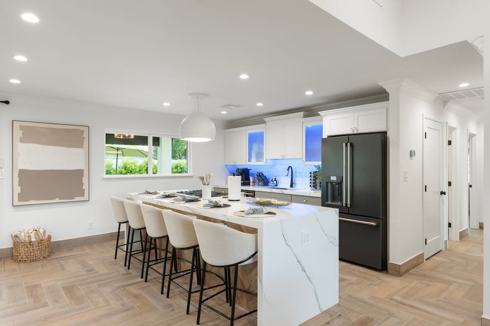 Hensley on Hubbell - Image 10