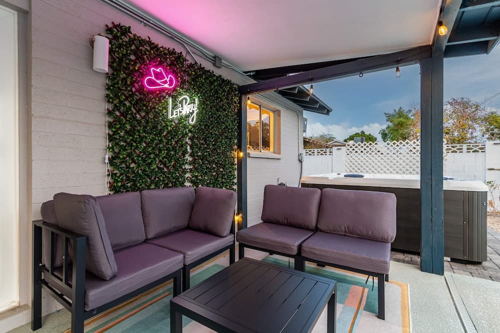 Mesquite Retreat - Image 29