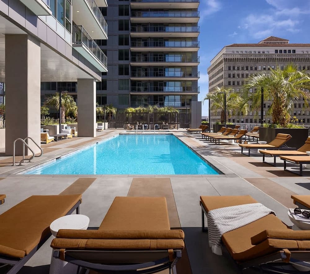 Upscale Downtown San Diego Stay - Image 3