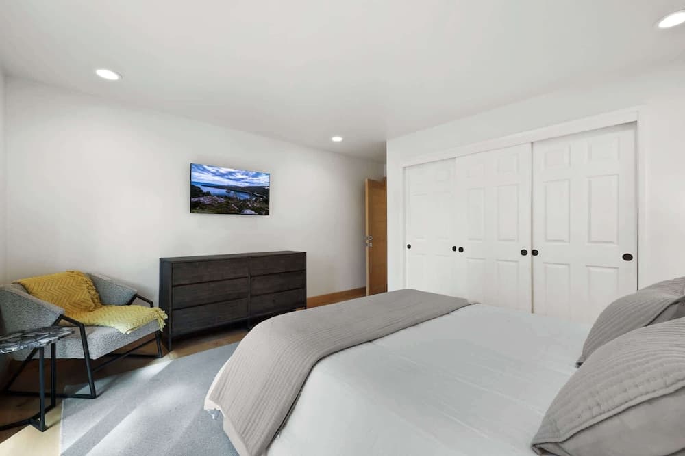 Zephyr Cove Zen - Image 18