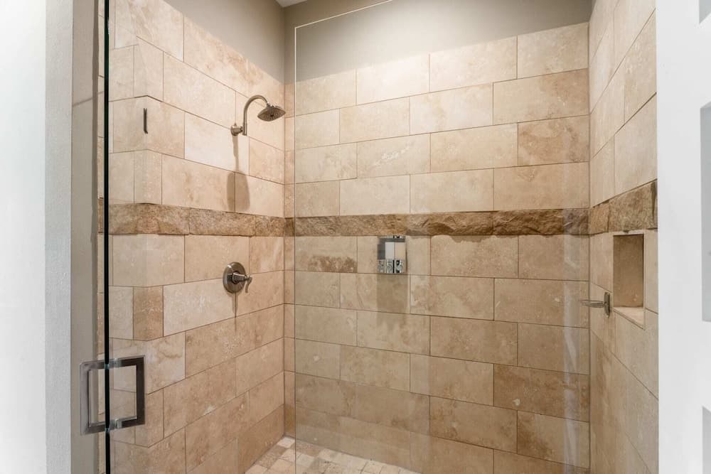 Sunny Dip & Sip Austin - Image 20