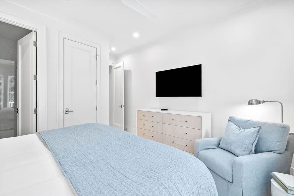 Seaside Home - Image 3