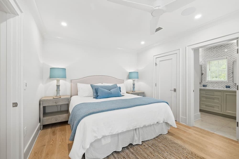 Seaside Home - Image 4