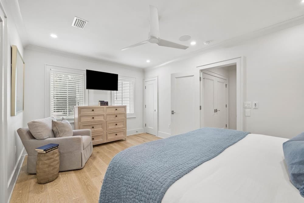 Seaside Home - Image 5