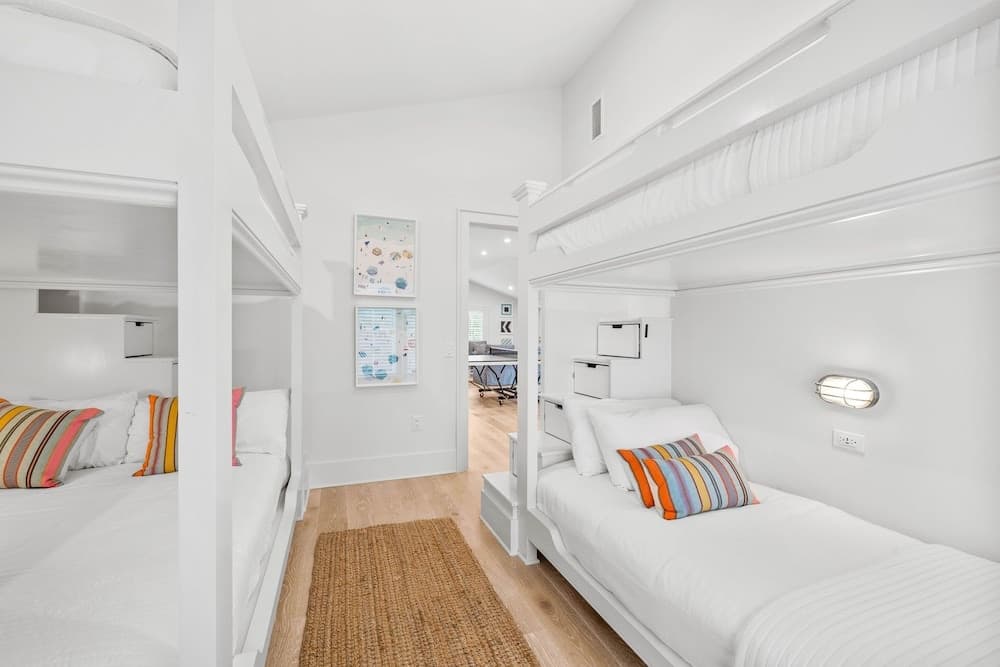 Seaside Home - Image 10