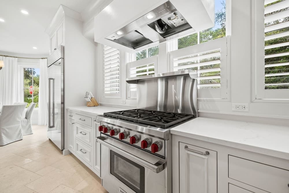 Seaside Home - Image 15