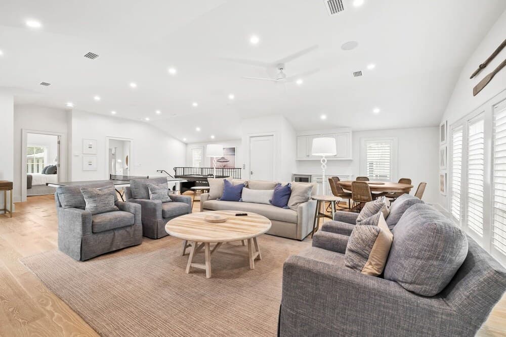 Seaside Home - Image 3