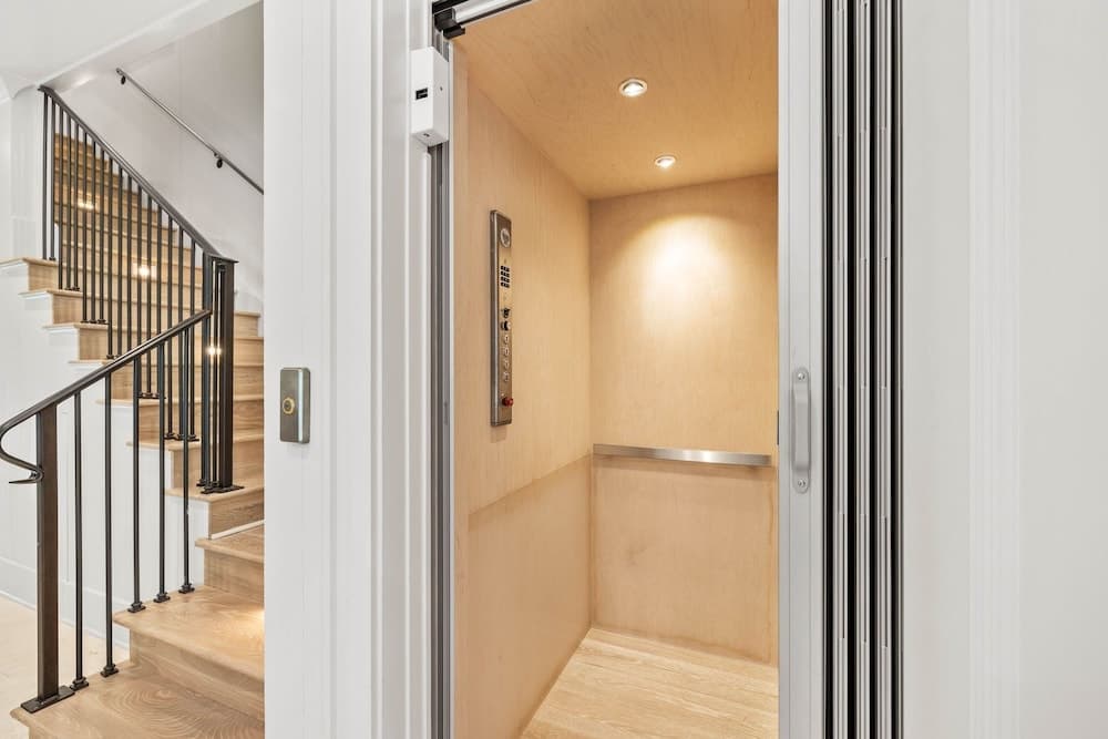 Seaside Home - Image 33