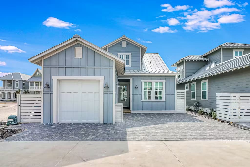 Beachin' Bungalow - Image 40