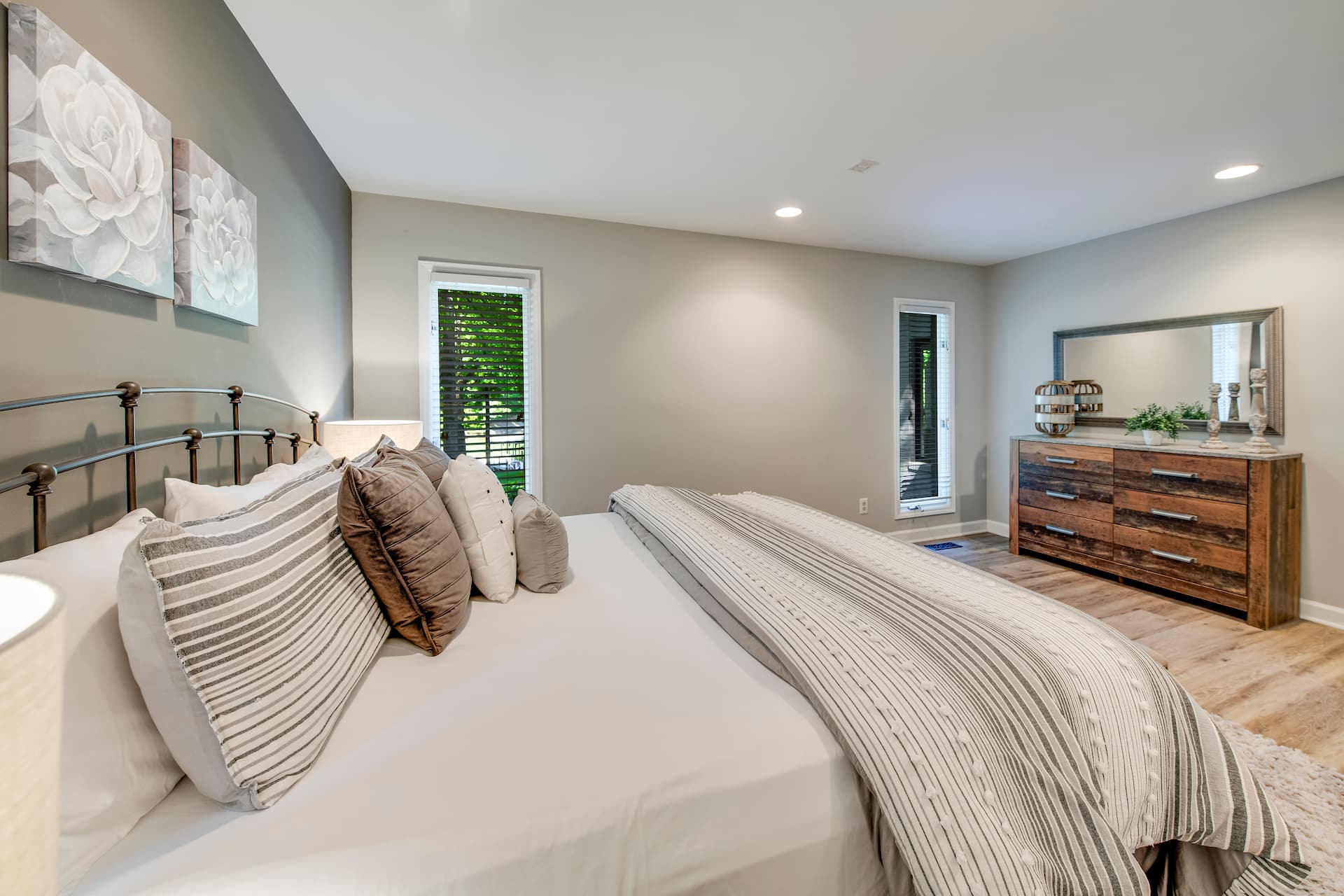 Nights on Normandy - Image 16