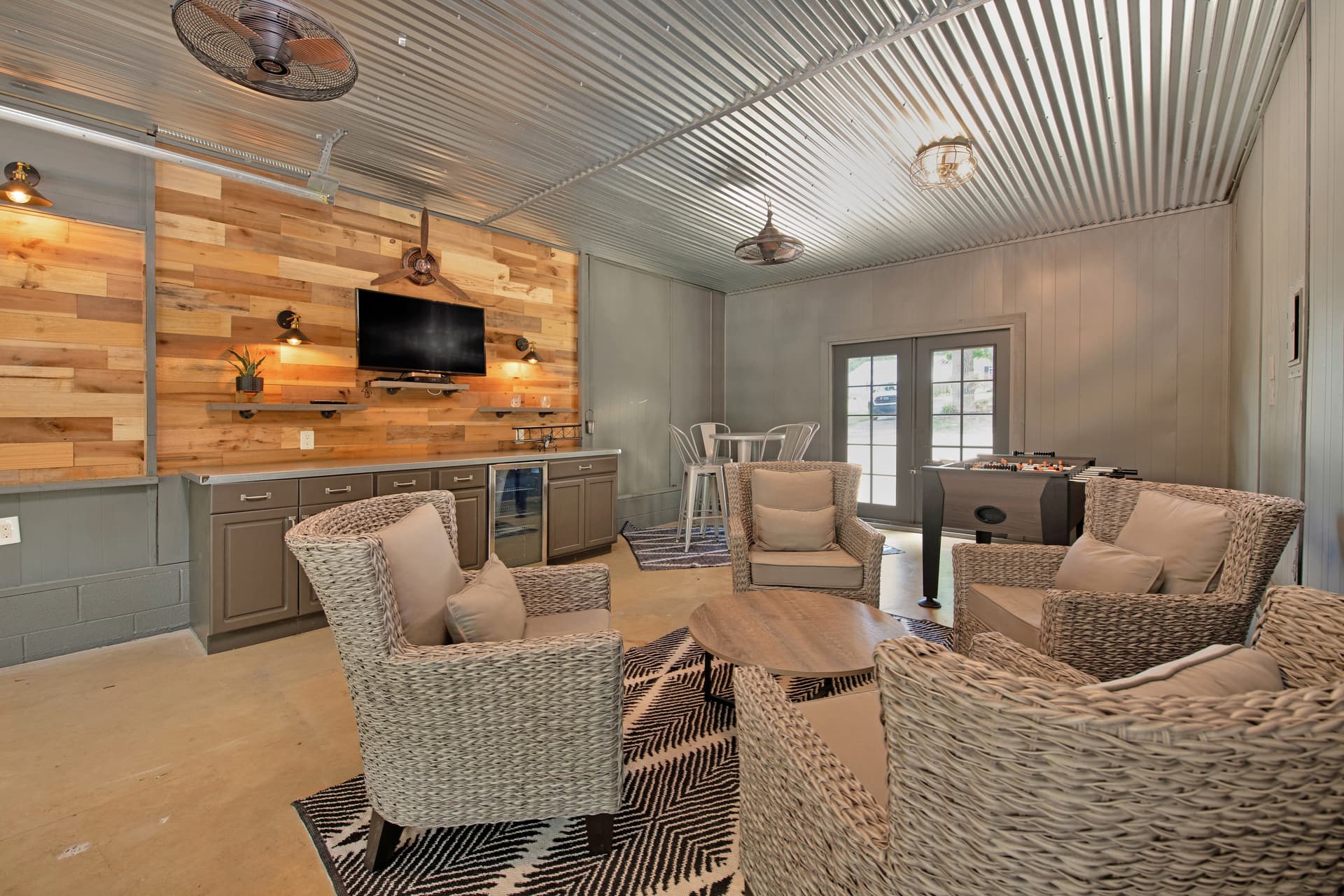 Nights on Normandy - Image 38