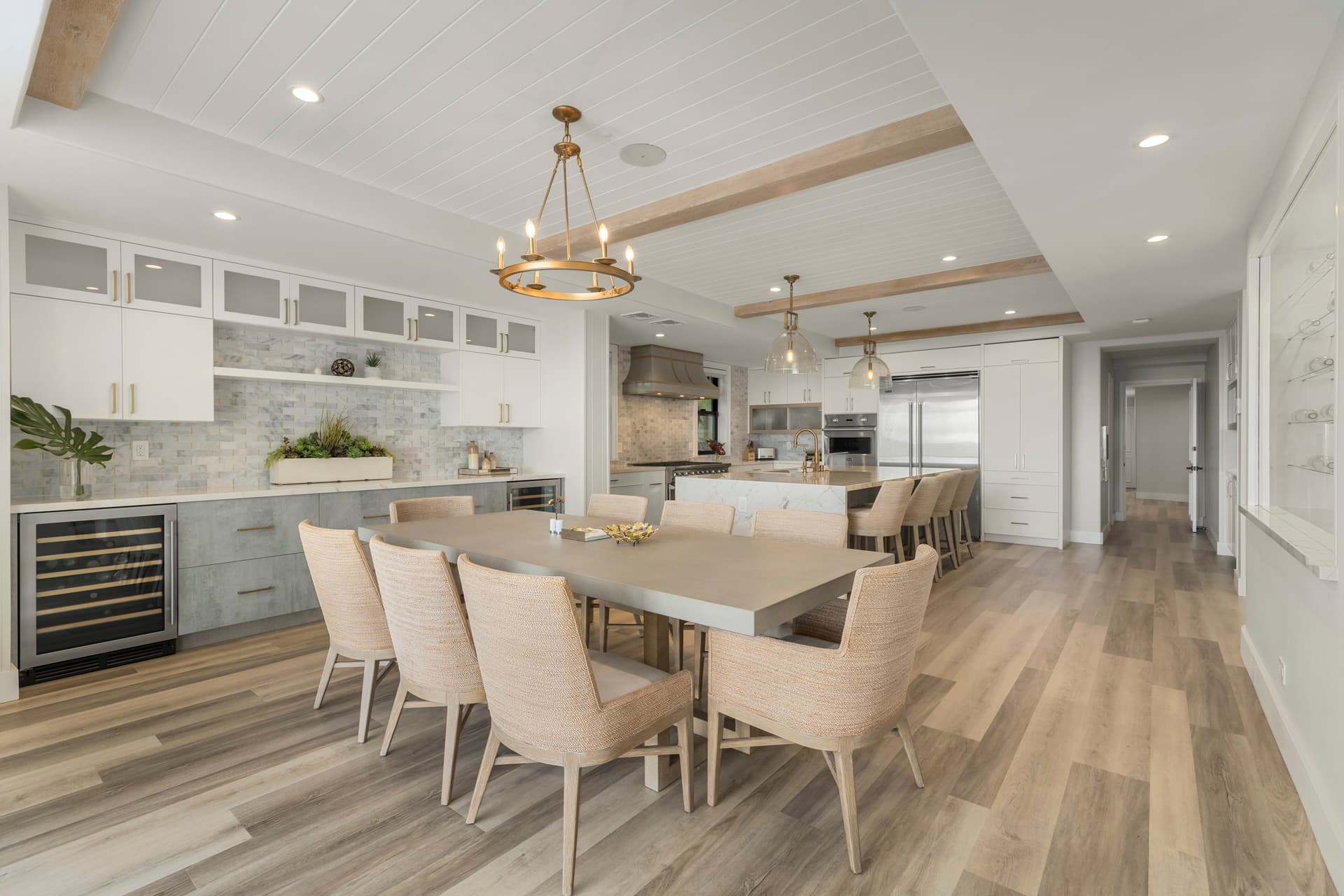 Niu Beach Estate - Image 5