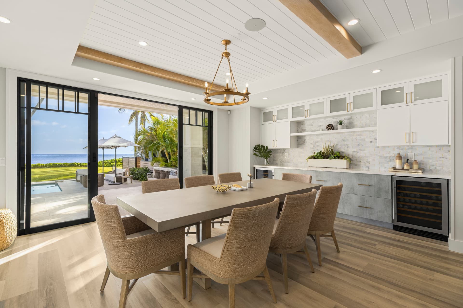 Niu Beach Estate - Image 13