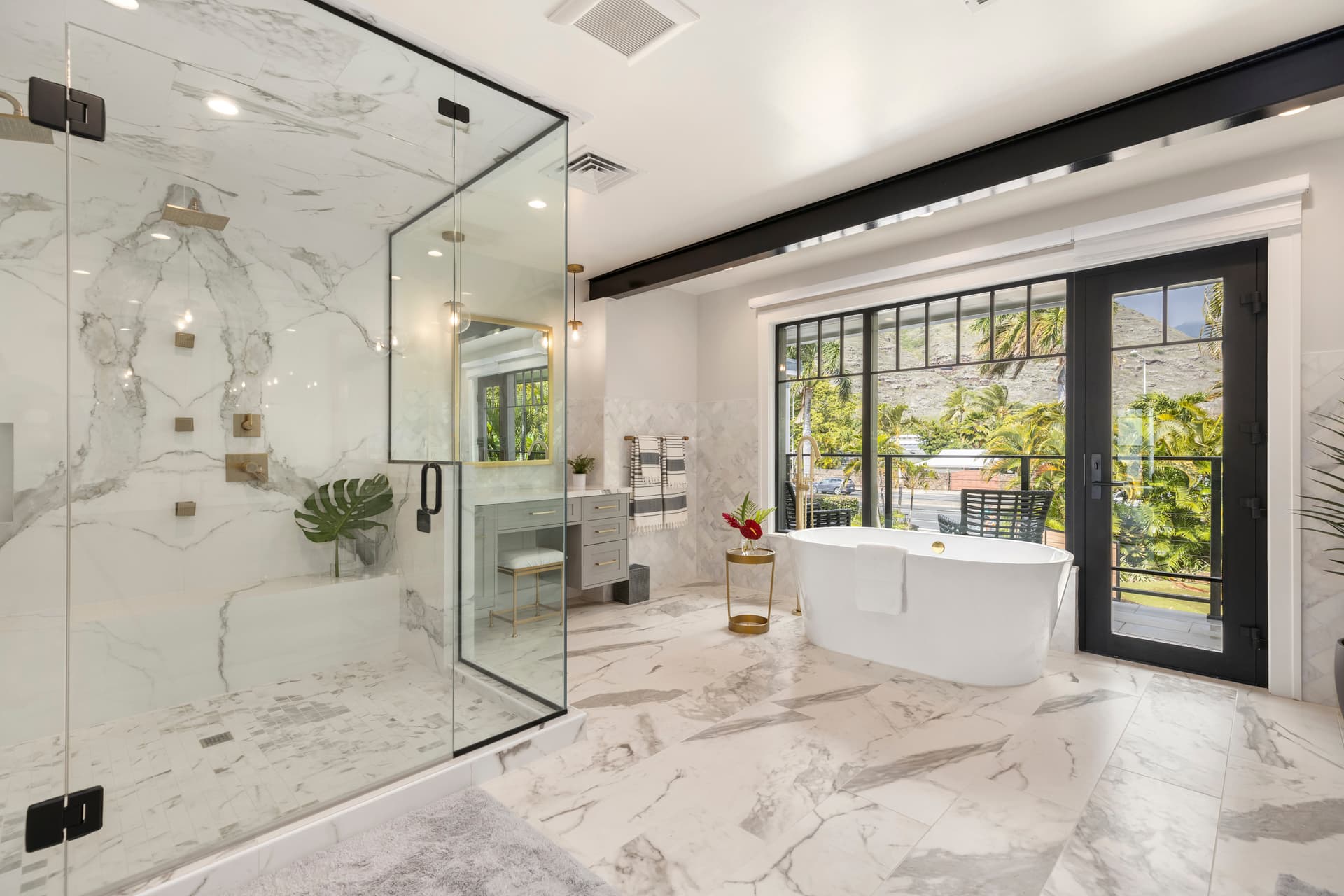 Niu Beach Estate - Image 16