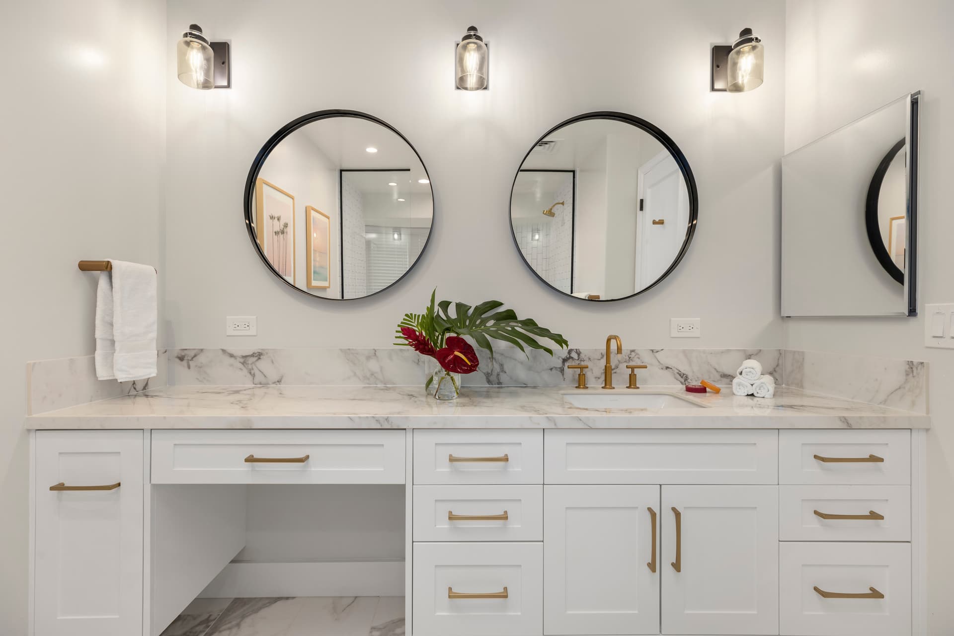 Niu Beach Estate - Image 20