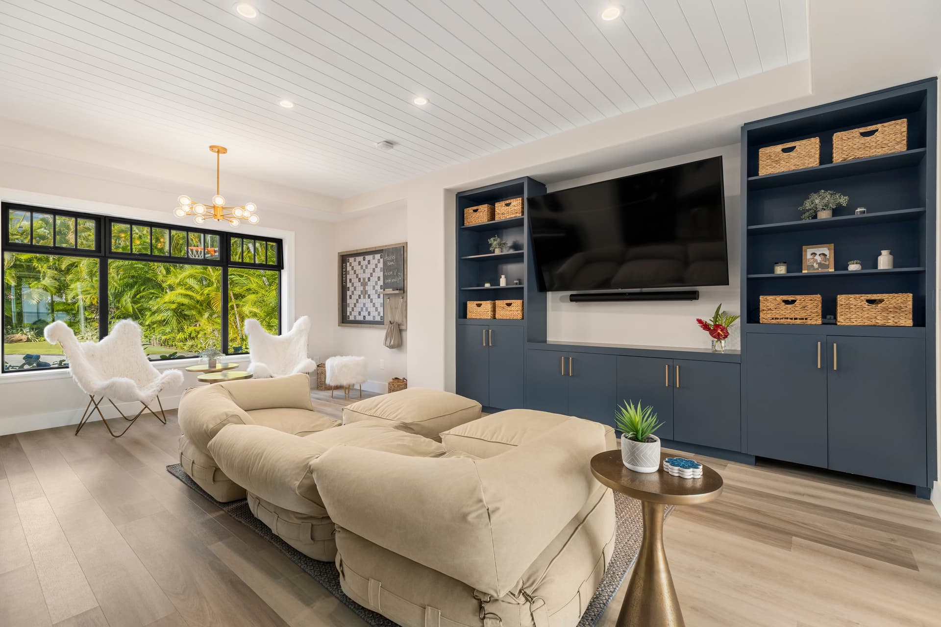 Niu Beach Estate - Image 29