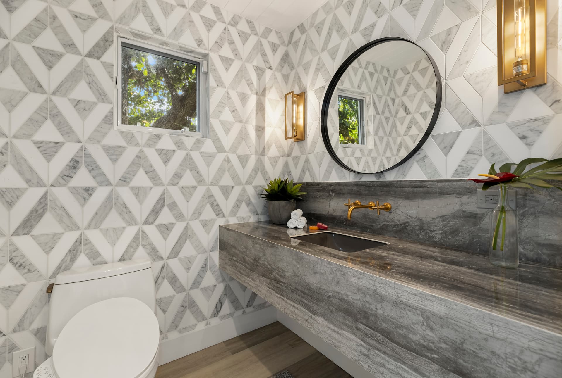 Niu Beach Estate - Image 30