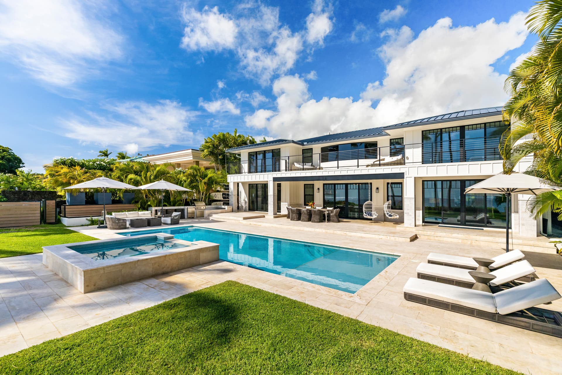 Niu Beach Estate - Image 33