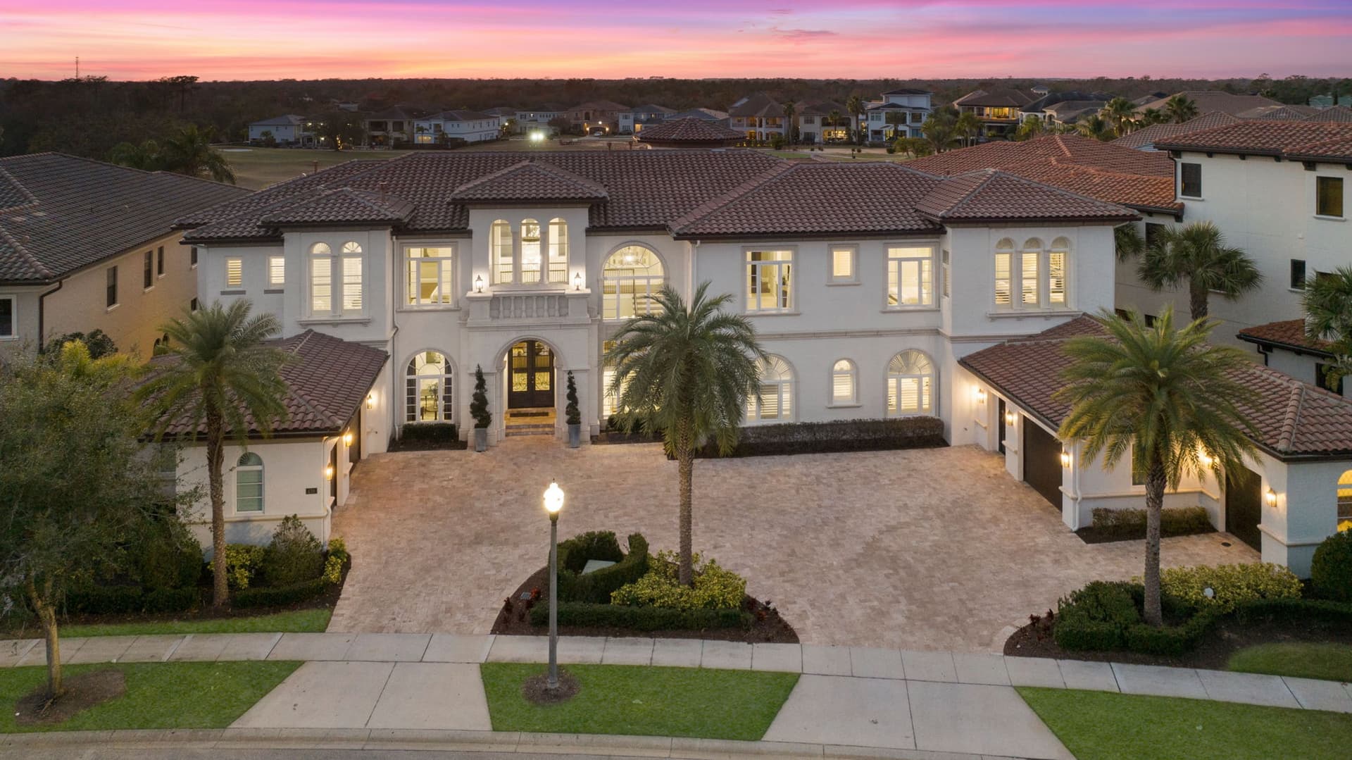 Legends Palace - Image 106