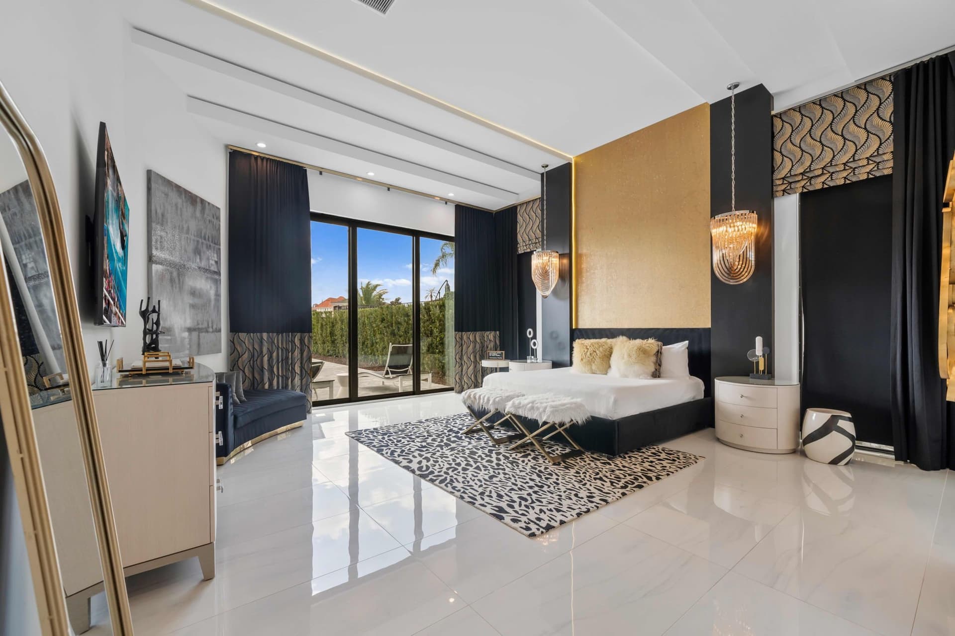 Legends Palazzo - Image 40