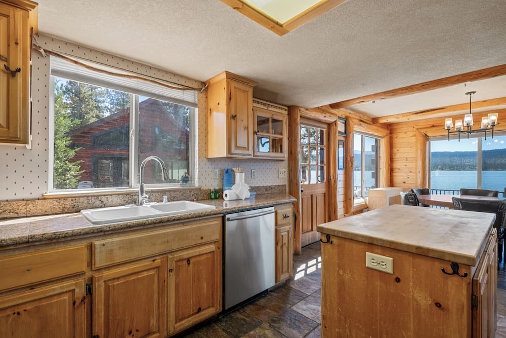 Northern Exposure Lakefront - Image 3