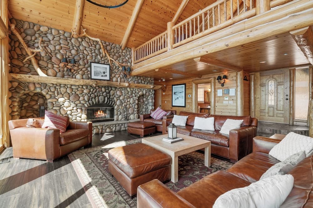 Northern Exposure Lakefront - Image 4